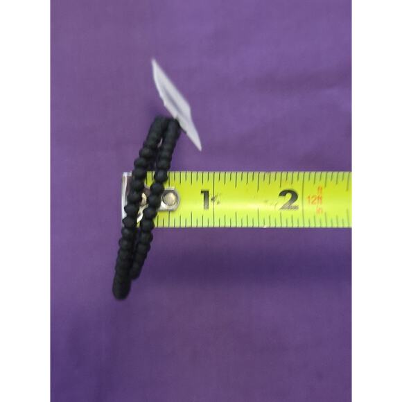 Express Signed Set Of 2 Stretch Bracelets Matte Black Faceted Beads New - Picture 7 of 7